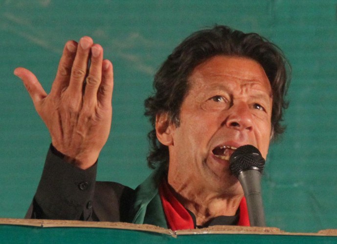Pak politician lauds Iran's tit-for-tat move against Trump's immigration ban Pak politician lauds Iran's tit-for-tat move against Trump's immigration ban