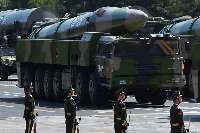 آزمایش موشك بالستیك چین با قابلیت حمل 10 كلاهك هسته‌ای