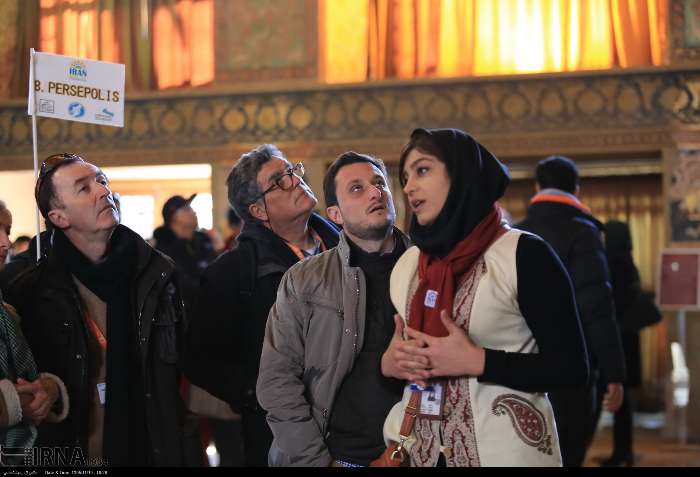 چرخ گردشگری اگر نگردد!