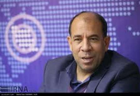 الشبان الايرانيون يرفعون علم الجمهورية الاسلامية في امريكا الشبان الايرانيون يرفعون علم الجمهورية الاسلامية في امريكا