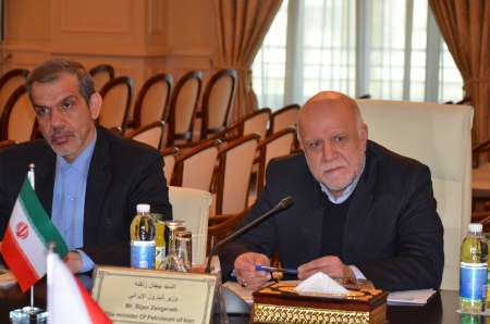 زنغنه: ايران والعراق يتعاونان لاستثمار حقلين مشتركين للنفط زنغنه: ايران والعراق يتعاونان لاستثمار حقلين مشتركين للنفط