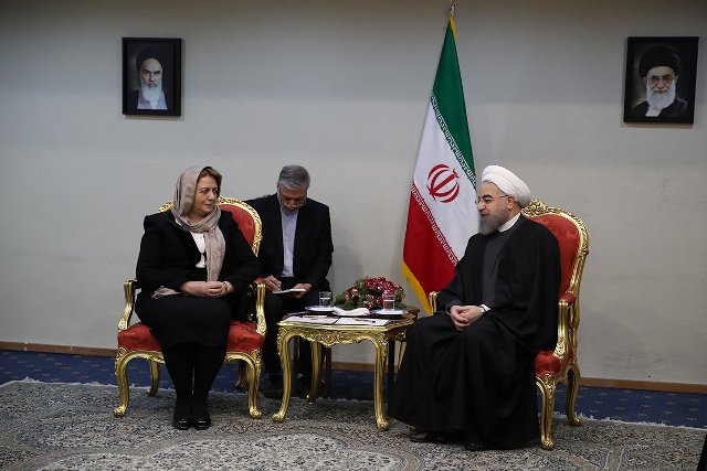 روحانی: در كنار مردم سوریه خواهیم ماند/ فلسطین مهمترین مساله دنیای اسلام
