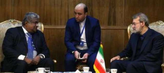 لاريجاني يوكد ضرورة تطوير العلاقات الاقتصادية بين ايران وسريلانكا لاريجاني يوكد ضرورة تطوير العلاقات الاقتصادية بين ايران وسريلانكا