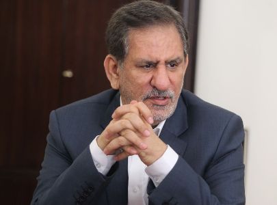 النائب الأول لرئيس الجمهورية يهنيء فرهادي لفوزه بجائزة الأوسكار النائب الأول لرئيس الجمهورية يهنيء فرهادي لفوزه بجائزة الأوسكار