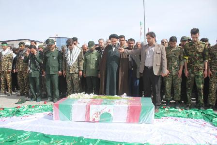 پيكر مطهر 2 شهيد گمنام در خمين تشييع شد پيكر مطهر 2 شهيد گمنام در خمين تشييع شد