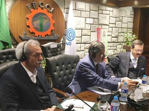 رئیس اتاق ایران: اعضای اكو تجارت درون ‌منطقه‌ای را تقویت كنند