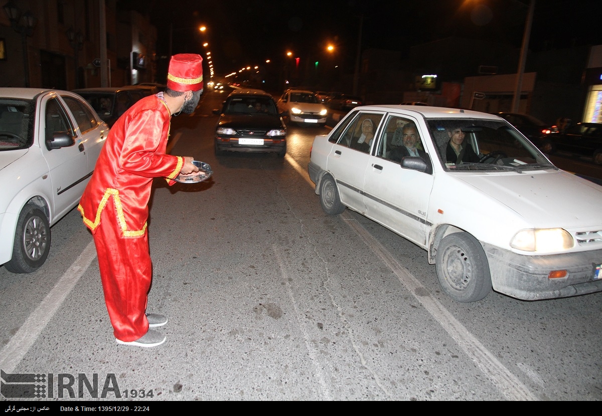 نشاط بازار شب عید مازندران با ورود زودهنگام ماهی قرمز و حضور حاجی فیروز