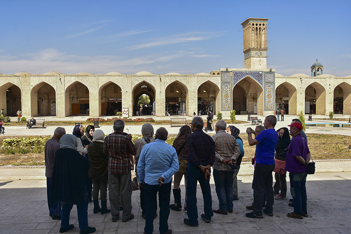 استقبال گردشگران نوروزي از تورهاي كرمان گردي