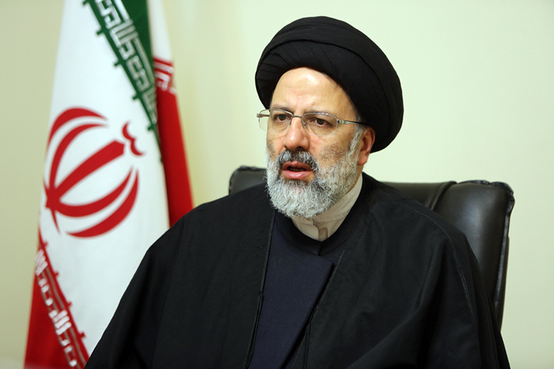 اصولگرایان ابراهیم رییسی را به عنوان نامزد نهایی انتخابات ریاست جمهوری معرفی می كنند اصولگرایان ابراهیم رییسی را به عنوان نامزد نهایی انتخابات ریاست جمهوری معرفی می كنند