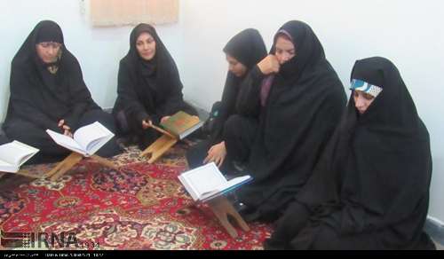 ۲۵ کانون تخصصی خواهران در مساجد کردستان راه اندازی شد