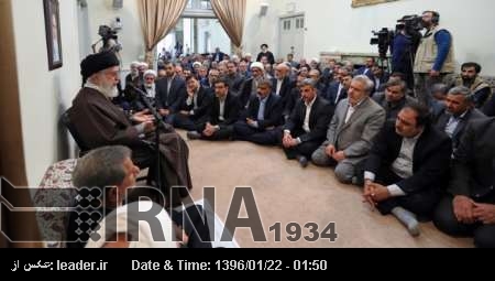 Ayetullah Hamenei: Herkes halka hizmet etme fırsatını kullanmalı Ayetullah Hamenei: Herkes halka hizmet etme fırsatını kullanmalı