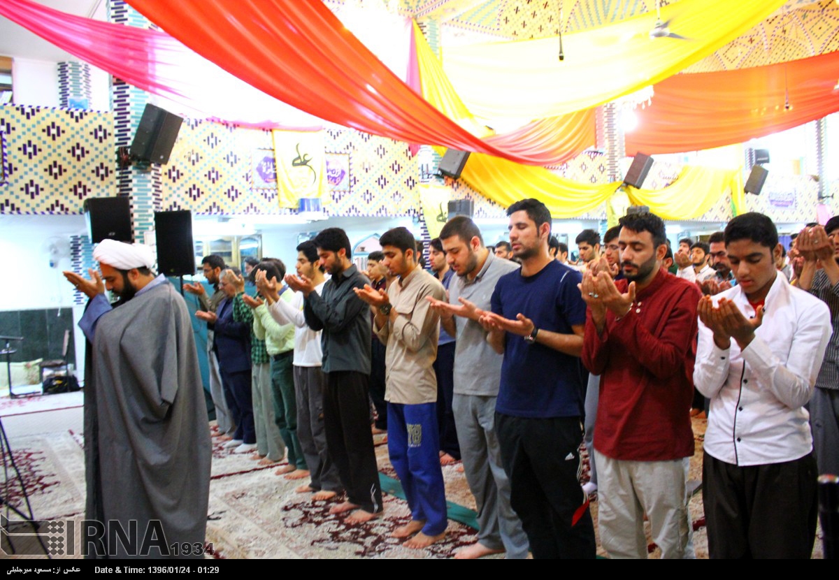 اعتکاف دانشجویی زمانی برای تجربه معنویت عمیق