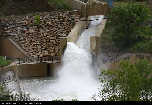 سدهاي اكباتان همدان و سرابي تويسركان سرريز شدند