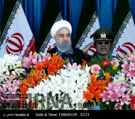 Ruhani: İran ordusu milli menfaatler doğrultusunda hareket ediyor Ruhani: İran ordusu milli menfaatler doğrultusunda hareket ediyor