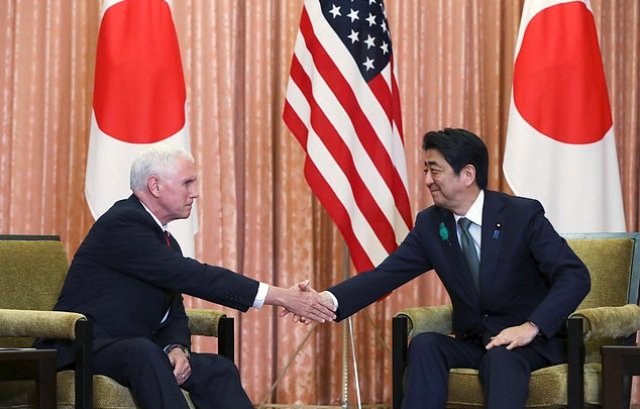 تاكید نخست وزیر ژاپن و معاون ترامپ بر بازگشت آرامش به شبه جزیره كره