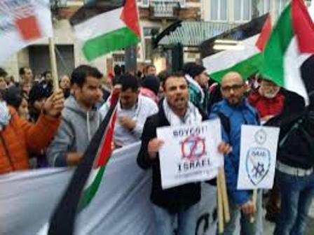 صدها تن از مردم بروكسل در همبستگی بااسرای فلسطینی تجمع كردند