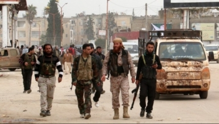 توافق جدید داعش و حزب دمكراتیك سوریه برای خروج از شهرالطبقه