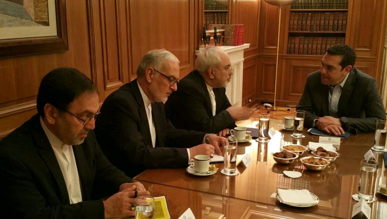 وزیر خارجه ایران با نخست وزیر یونان دیدار و گفت وگو كرد