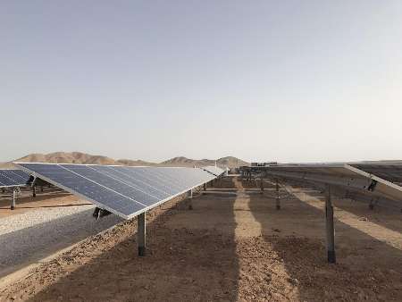 بزرگترین نیروگاه خورشیدی كشور در جرقویه اصفهان به بهره برداری رسید