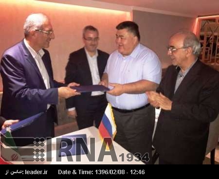 İran ve Rusya 500 milyon Avro'luk yolcu vagonu üretim anlaşması imzaladı İran ve Rusya 500 milyon Avro'luk yolcu vagonu üretim anlaşması imzaladı