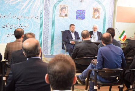 عارف: گزینش افراد از لیست های انتخاباتی نباید به انسجام اصلاحات آسیب بزند