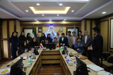 توقيع وثيقة للتعاون الصناعي بين ايران وفرنسا توقيع وثيقة للتعاون الصناعي بين ايران وفرنسا