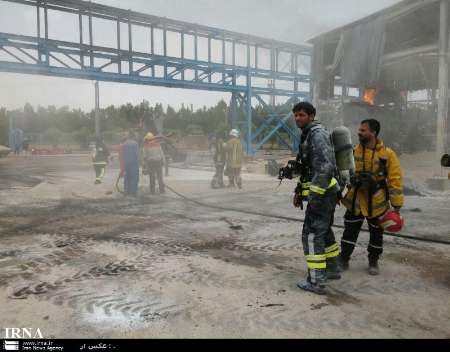 آتش سوزی در پتروشیمی «رجال» ماهشهر