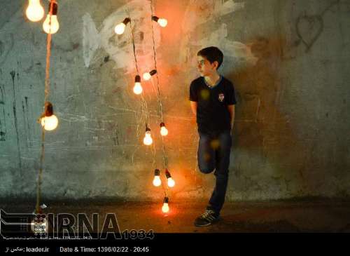 Las fiestas celebradas por el día de conmemoración de ¨La Noche de Baráah¨ (mitad del mes de Shaban) en los barrios del sur de Teherán**9391