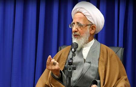 ایة الله جوادی املی : یجب اخذ دیة القتل شبه العمد لشهداء فاجعة مني ایة الله جوادی املی : یجب اخذ دیة القتل شبه العمد لشهداء فاجعة مني