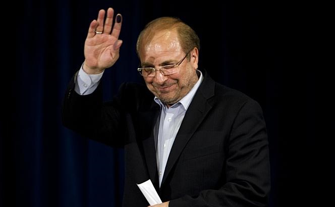 قالیباف به نفع رئیسی از صحنه رقابت های انتخاباتی كنار كشید قالیباف به نفع رئیسی از صحنه رقابت های انتخاباتی كنار كشید