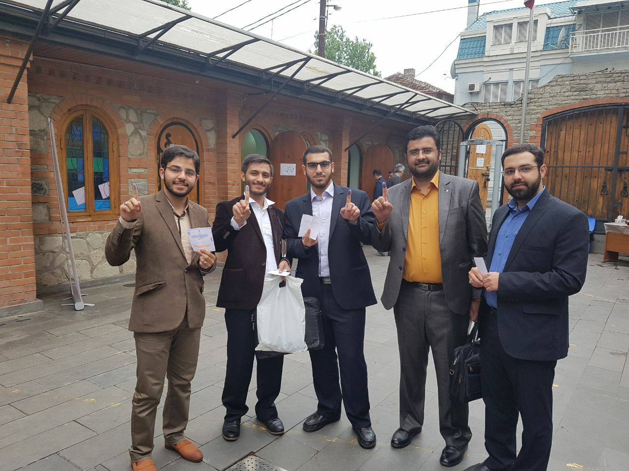 ایرانیان در گرجستان پای 2  صندوق رای