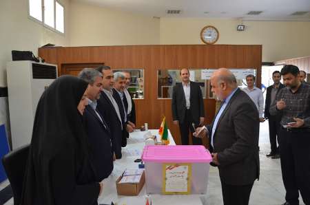 السفير الايراني : بغداد تعاونت بشكل جيد لاجراء الانتخابات في العراق السفير الايراني : بغداد تعاونت بشكل جيد لاجراء الانتخابات في العراق