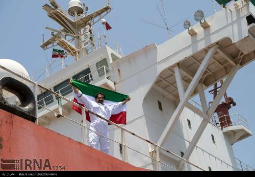 سفیر ایران: آماده فروش و تحویل نفت به هند هستیم