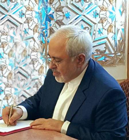 ظريف يهنئ جبران باسيل والسيد نصرالله بذكري رحيل الاحتلال عن جنوب لبنان ظريف يهنئ جبران باسيل والسيد نصرالله بذكري رحيل الاحتلال عن جنوب لبنان