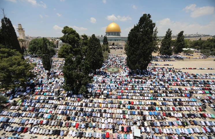 300 هزار فلسطینی نماز جمعه را در مسجد الاقصی اقامه كردند