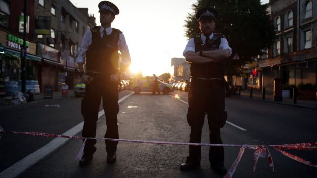 رهبران دینی انگلیس حمله تروریستی علیه مسلمانان در شمال لندن را محكوم كردند