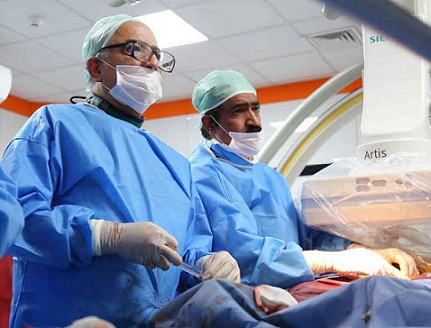 انجام عمل جراحي قلب به روش پيشرفته در بيمارستان رضوي مشهد