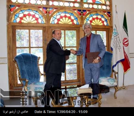 ایران کے ادارہ تاریخی ورثے کی بحالی اور یونیسکو کے درمیان معاہدے پر دستخط ایران کے ادارہ تاریخی ورثے کی بحالی اور یونیسکو کے درمیان معاہدے پر دستخط