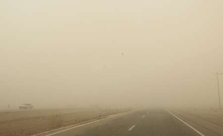 آلودگی هوا 549 نفر را در سیستان راهی مراكز درمانی كرد