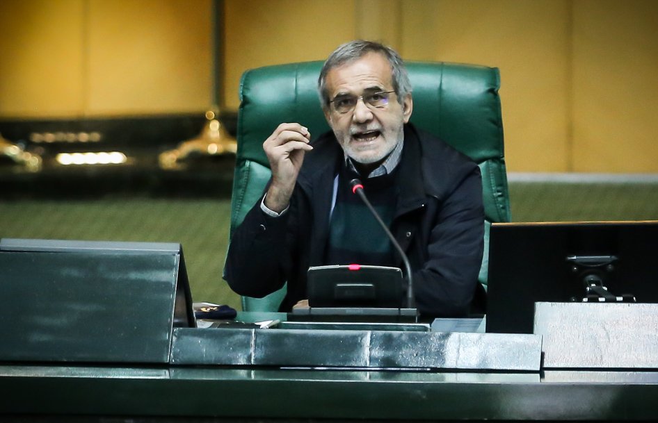 پزشكیان: نقل قول منتسب به فرمانده انتظامی فارس توهین به مجلس است/ وزیركشور در مجلس توضیح دهد پزشكیان: نقل قول منتسب به فرمانده انتظامی فارس توهین به مجلس است/ وزیركشور در مجلس توضیح دهد