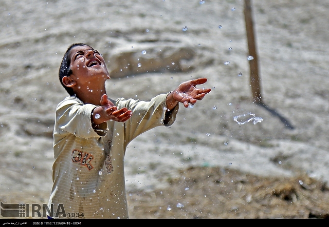 تابستان با تنش آب و كمبود برق / فارس به تاريكي و تشنگي 'نه' مي گويد