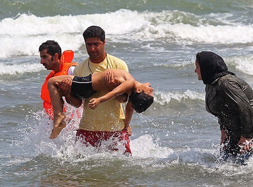 مرگ 2 نوجوان در آب هاي ساحلي غرب مازندران