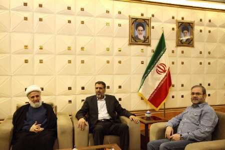 Des résistants libanais pour la Palestine à Téhéran pour assister à l'assermentation de Rohani Des résistants libanais pour la Palestine à Téhéran pour assister à l'assermentation de Rohani