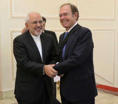 Zarif: Iran has essential features for foreign investment Zarif: Iran has essential features for foreign investment
