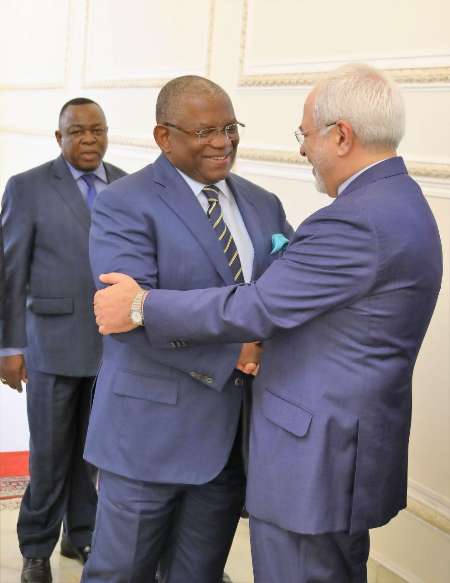 Zarif: Strengthening Iran-Angola banking ties necessary Zarif: Strengthening Iran-Angola banking ties necessary