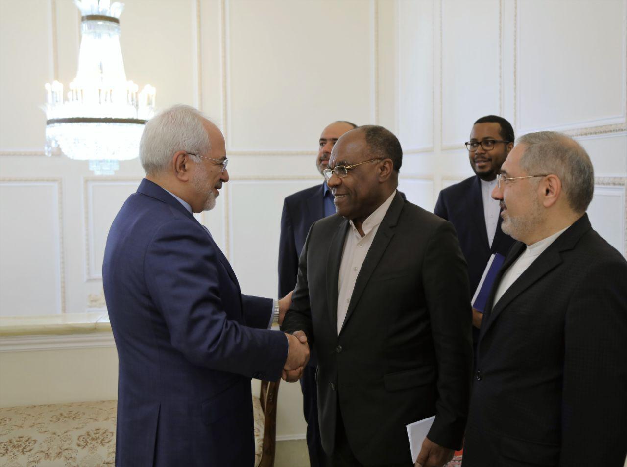 FM discusses boost of ties with Congo, Madagascar officials FM discusses boost of ties with Congo, Madagascar officials