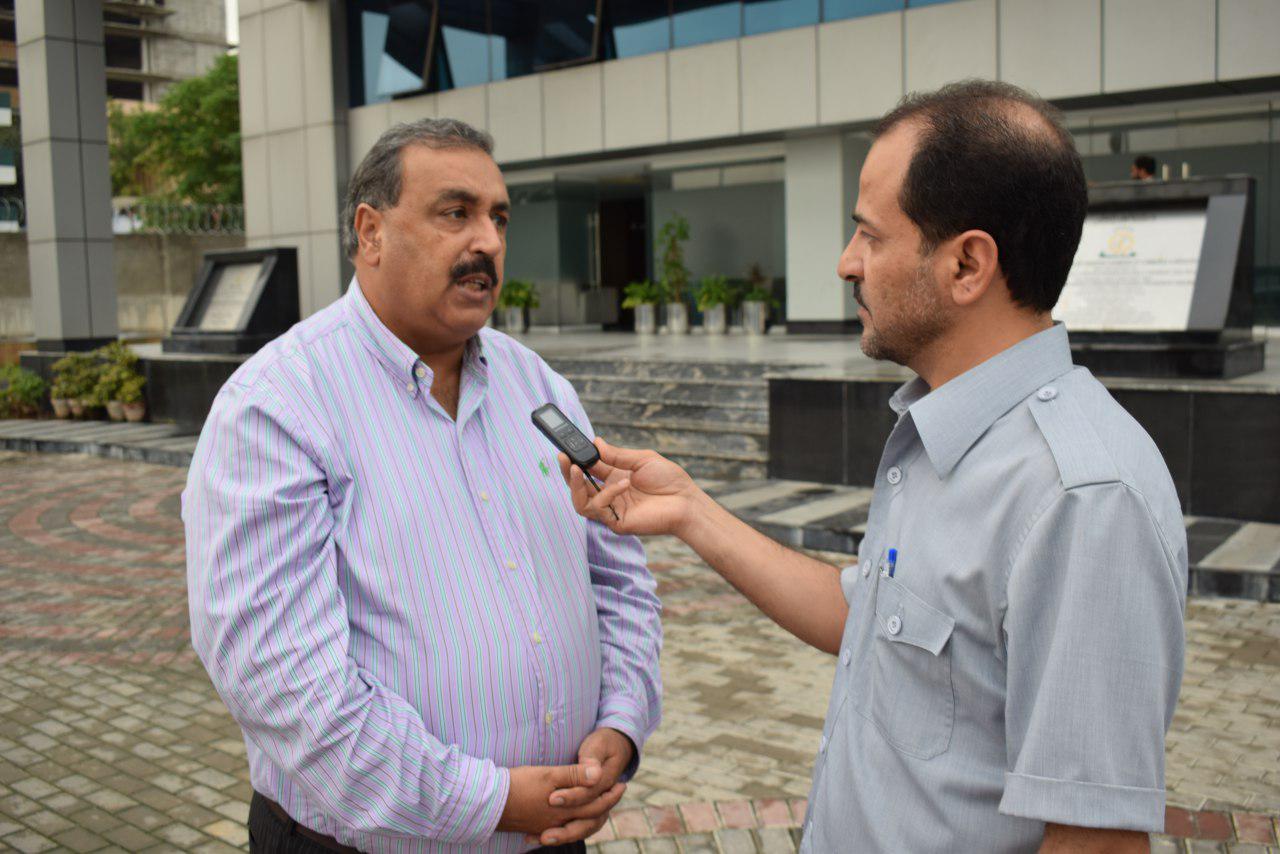 Pak, Iran $5bn trade target very much achievable: Pak trade activist Pak, Iran $5bn trade target very much achievable: Pak trade activist
