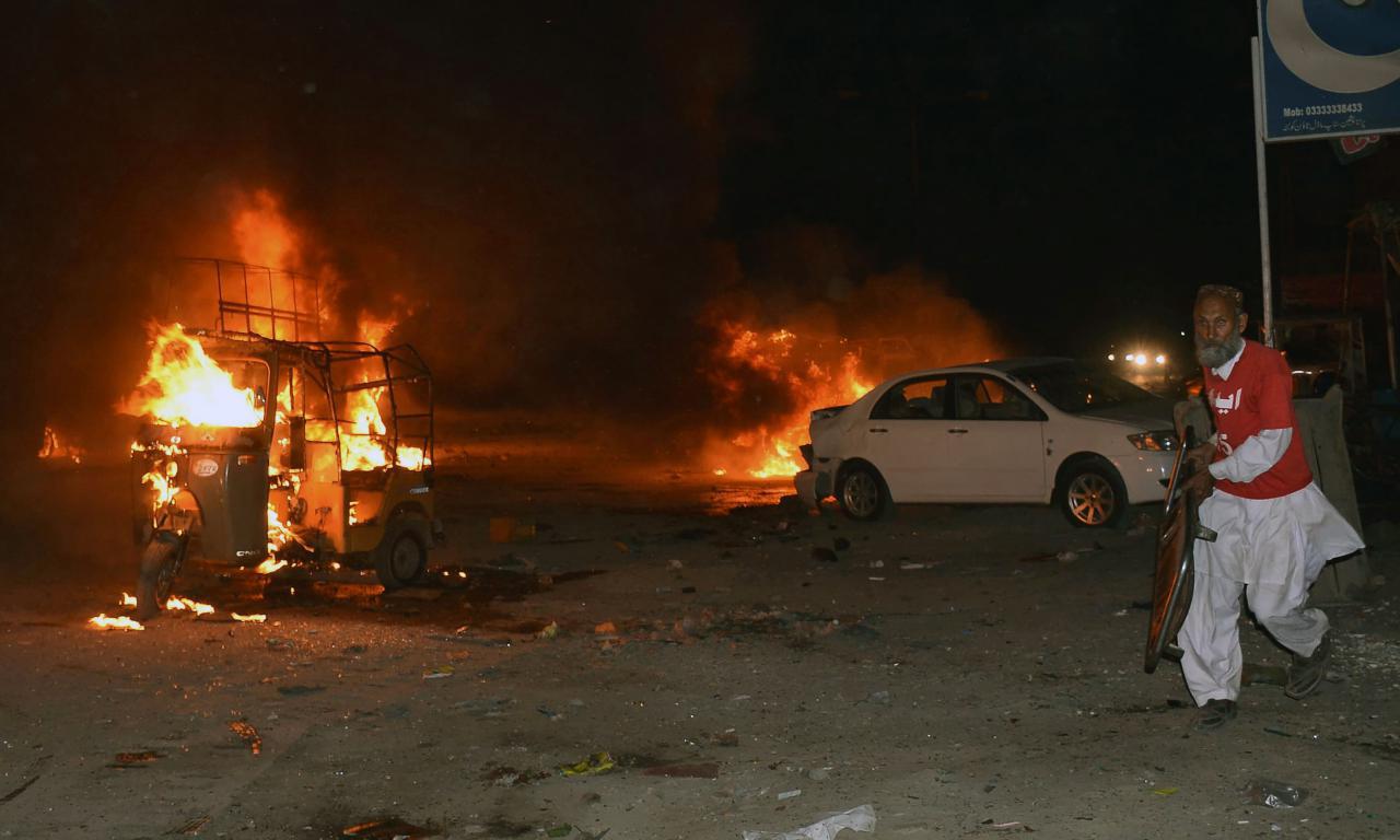 terrorist blast kills 15 in Pakistan terrorist blast kills 15 in Pakistan