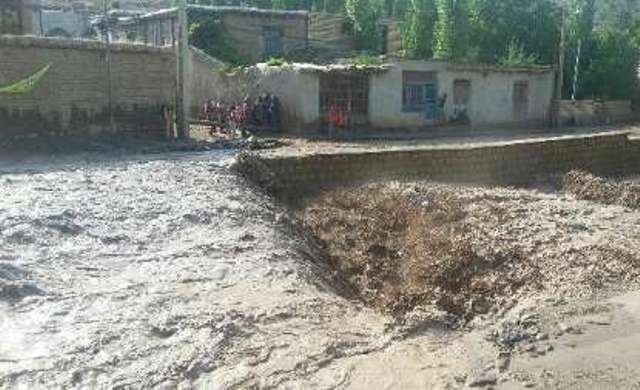Nine killed, 4 missing by flash flood in NE Iran