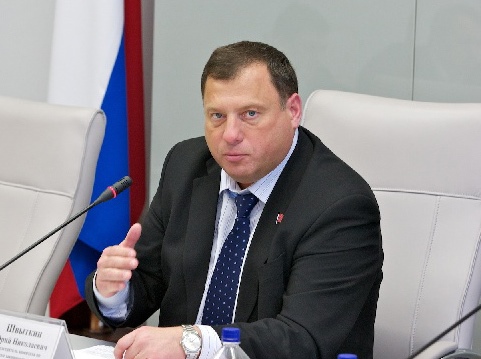 Russian MP: Iran Parliament move a response to US Russian MP: Iran Parliament move a response to US